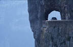 Cliffhanger: Renault Espace explores the Grandes Goulets, Vercors. (52kb)